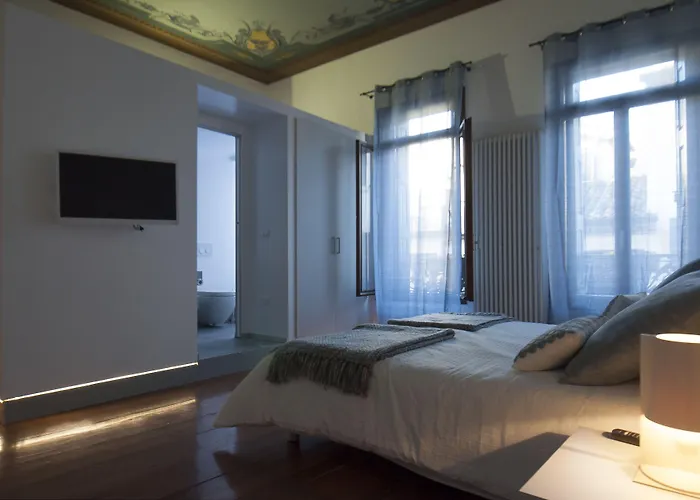 スクロヴェーニ ルーム ＆ ブレックファースト