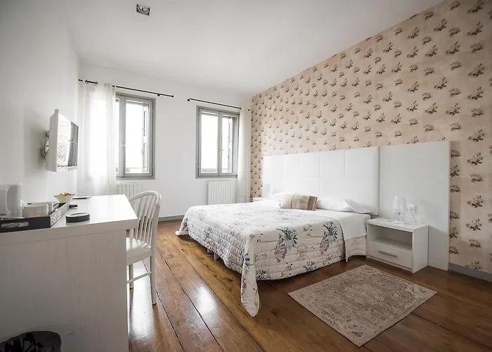 スクロヴェーニ ルーム ＆ ブレックファースト ベッド・アンド・ブレックファスト