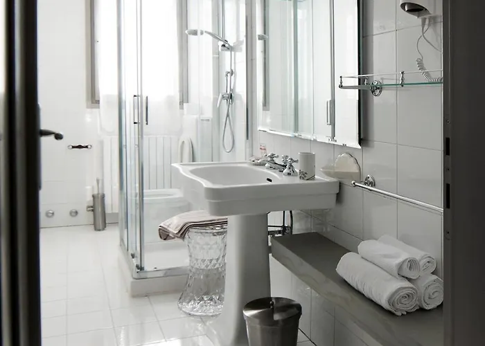 スクロヴェーニ ルーム ＆ ブレックファースト 3*