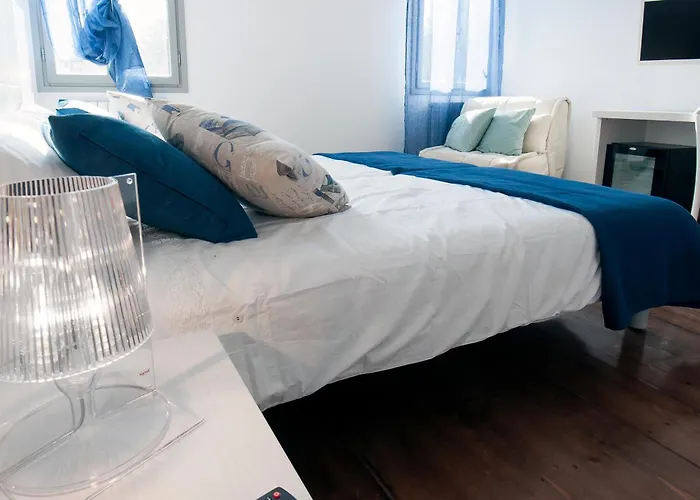 ベッド・アンド・ブレックファスト スクロヴェーニ ルーム ＆ ブレックファースト 3*